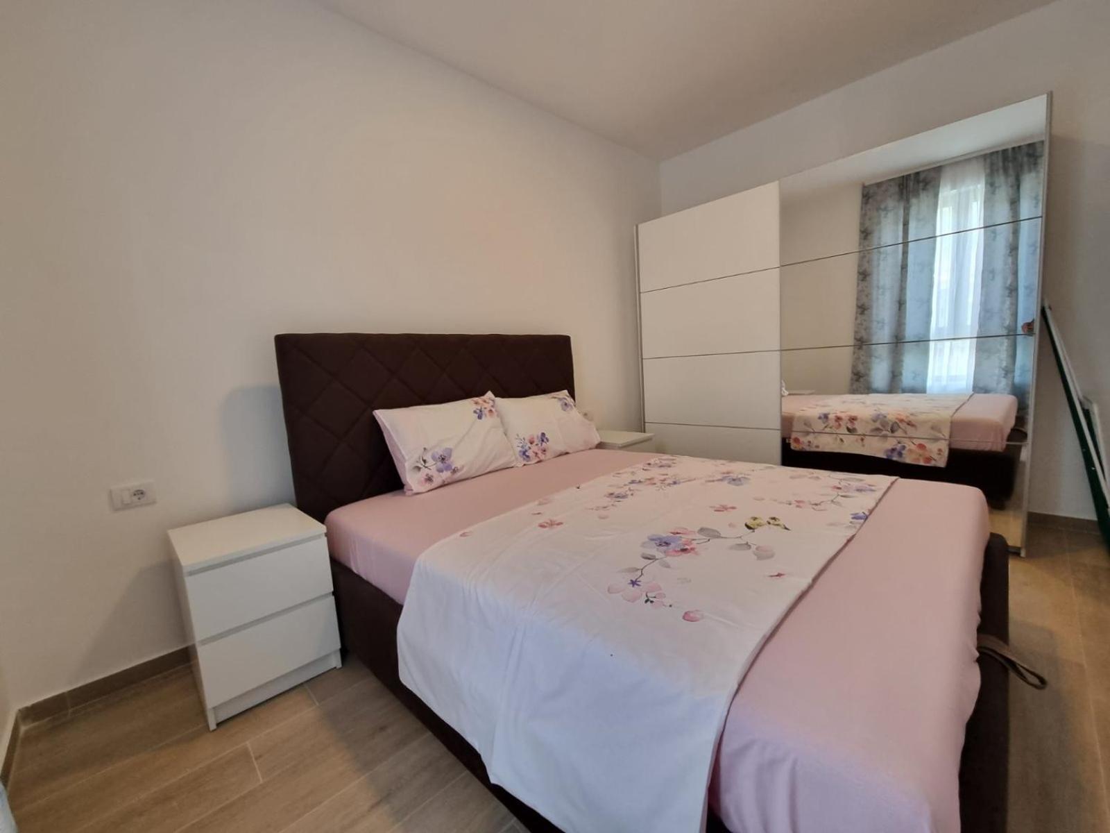 Prestige Central Apartments - Rafailovici Budva Dış mekan fotoğraf